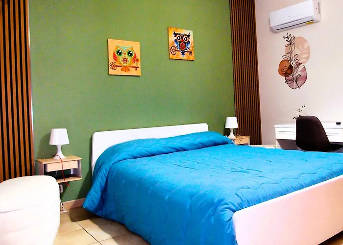 Casa Guttuso Modern Apartment - Parking & Airport Area